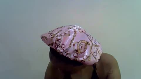 miss_rihanna2 online show from February 9, 5:17 pm