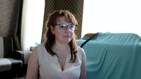 miss sandrax online show from July 3, 4:35 pm