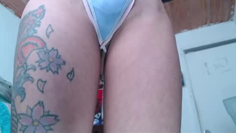Snapshot of miss_spy chatting on May 27, 7:00 pm Kortana 2.0 dont forget thumbs up and follow me on twitter online show from May 27, 7:00 pm