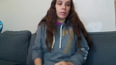 Bella online show from October 1, 2:23 pm