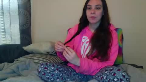 Bella online show from April 28, 3:50 pm