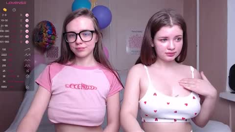Snapshot of miss_sweetbb chatting on December 16, 5:49 am Bella online show from December 16, 5:49 am