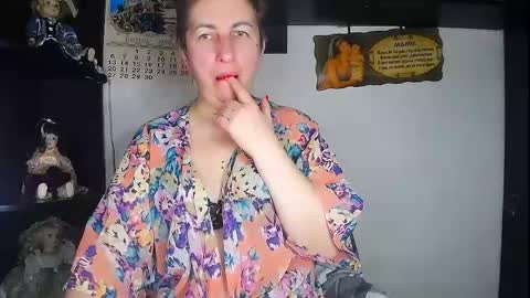 Snapshot of miss_tasha_kom chatting on April 16, 5:25 pm miss_tasha_kom online show from April 16, 5:25 pm