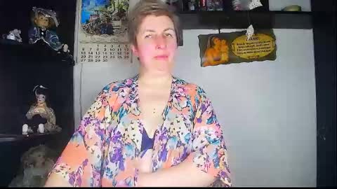 Snapshot of miss_tasha_kom chatting on May 1, 3:27 pm miss_tasha_kom online show from May 1, 3:27 pm