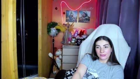 Snapshot of miss_tasy chatting on January 12, 9:58 am Melanie January 15th is my birthday there will be an interesting show online show from January 12, 9:58 am