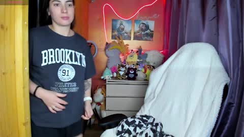 Snapshot of miss_tasy chatting on March 16, 11:47 am Melanie January 15th is my birthday there will be an interesting show online show from March 16, 11:47 am