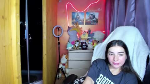 Snapshot of miss_tasy chatting on April 12, 10:20 am Melanie January 15th is my birthday there will be an interesting show online show from April 12, 10:20 am