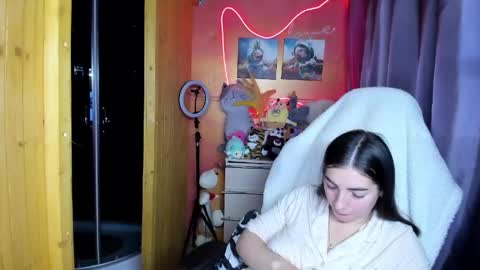 Snapshot of miss_tasy chatting on April 24, 5:10 am Melanie January 15th is my birthday there will be an interesting show online show from April 24, 5:10 am