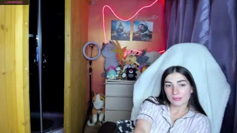 Snapshot of miss_tasy chatting on June 21, 11:13 am Melanie January 15th is my birthday there will be an interesting show online show from June 21, 11:13 am