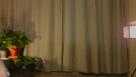 miss_ur_kiss online show from May 28, 1:41 pm
