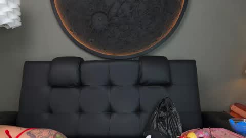 Vaiolette online show from October 2, 11:06 am