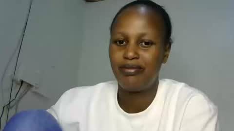 Snapshot of miss_vall chatting on January 23, 12:09 pm miss_vall online show from January 23, 12:09 pm
