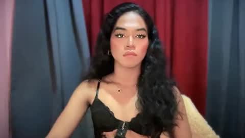 Snapshot of miss_veron_xoxo chatting on November 13, 8:24 am miss_veron_xoxo online show from November 13, 8:24 am