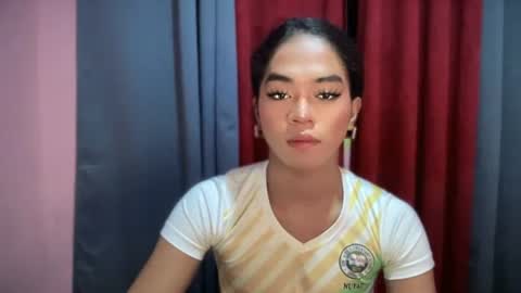 Snapshot of miss_veron_xoxo chatting on November 16, 7:30 pm miss_veron_xoxo online show from November 16, 7:30 pm