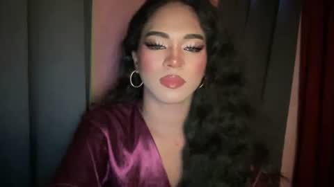 Snapshot of miss_veron_xoxo chatting on December 14, 9:41 pm miss_veron_xoxo online show from December 14, 9:41 pm