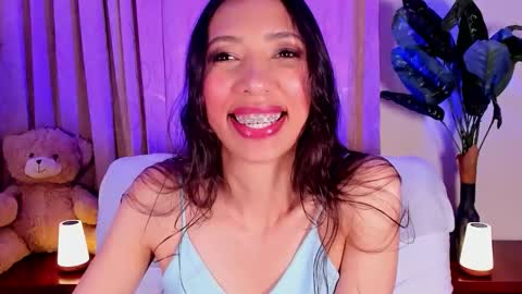 Miss Veronica online show from February 25, 1:21 pm