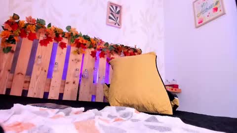 Snapshot of miss_viiky chatting on February 28, 5:37 pm Miss Vikky online show from February 28, 5:37 pm