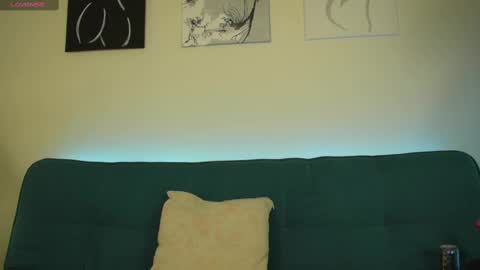 viixen online show from February 26, 6:04 am