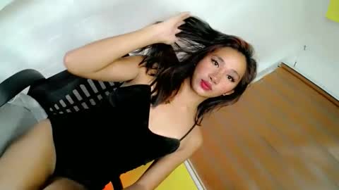 miss_wendy69 online show from May 18, 12:44 pm