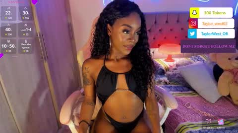 Tay Tay Independent Model   online show from October 2, 6:09 am