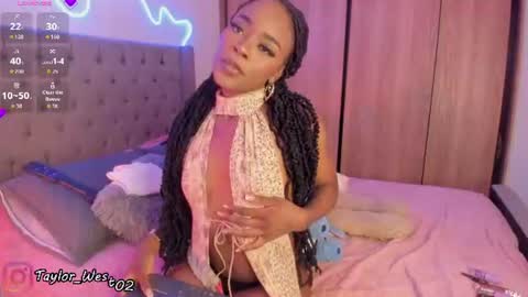 Tay Tay Independent Model   online show from July 25, 8:45 am