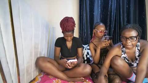 Snapshot of miss_worldfire chatting on October 13, 9:48 pm miss_worldfire online show from October 13, 9:48 pm