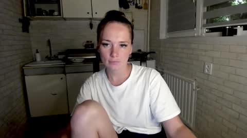 miss_you20 online show from September 13, 7:35 pm