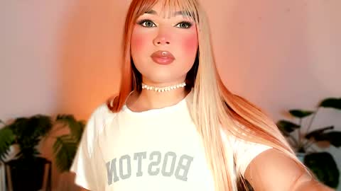 Snapshot of miss_zz chatting on May 26, 6:04 pm miss_zz online show from May 26, 6:04 pm