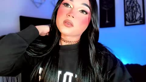 Snapshot of miss_zz chatting on June 4, 6:03 pm miss_zz online show from June 4, 6:03 pm