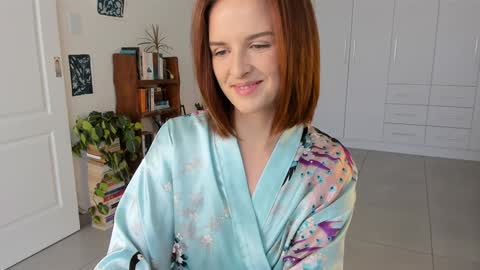 Alexandra Thorn online show from February 22, 9:30 am