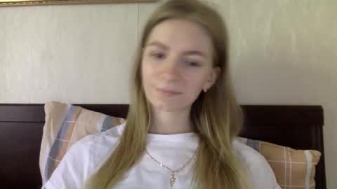 Alli not bb not babe not baby online show from December 12, 6:53 pm