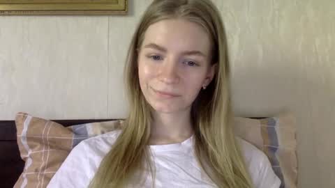 Alli not bb not babe not baby online show from December 14, 4:31 pm