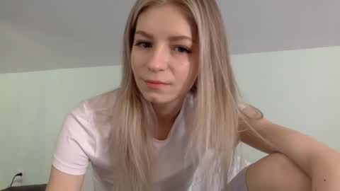 Alli not bb not babe not baby online show from December 21, 8:28 am