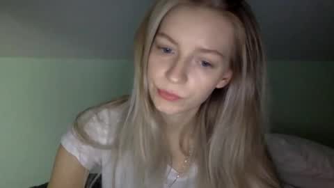 Alli not bb not babe not baby online show from January 17, 11:18 pm