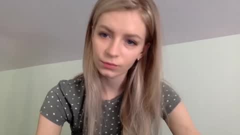 Alli not bb not babe not baby online show from February 9, 4:50 pm