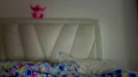 Snapshot of missameliah chatting on March 4, 12:27 am Ameliahs online show from March 4, 12:27 am