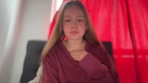 Snapshot of missameliah chatting on March 11, 12:22 pm Ameliahs online show from March 11, 12:22 pm