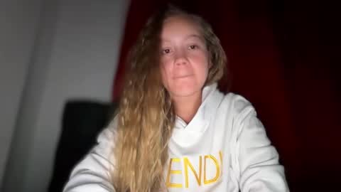 Snapshot of missameliah chatting on March 25, 9:37 am Ameliahs online show from March 25, 9:37 am