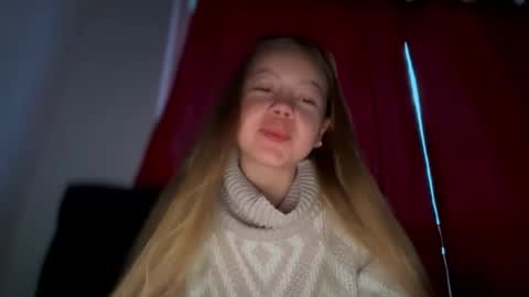 Snapshot of missameliah chatting on March 27, 10:59 am Ameliahs online show from March 27, 10:59 am