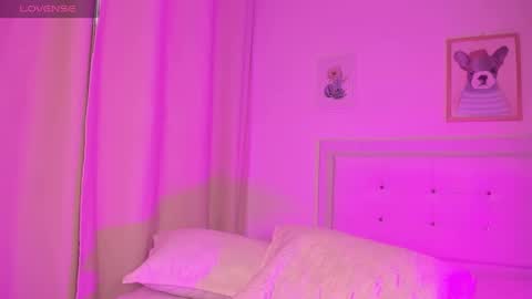 Snapshot of missangeldust chatting on February 10, 12:08 pm missangeldust online show from February 10, 12:08 pm