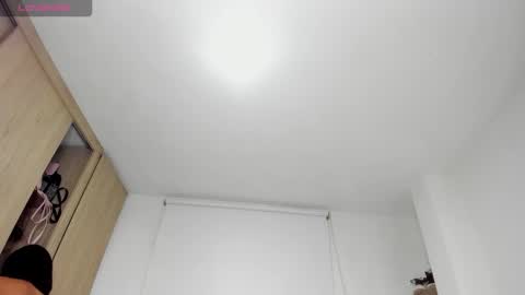 missangeldust online show from November 19, 12:43 am