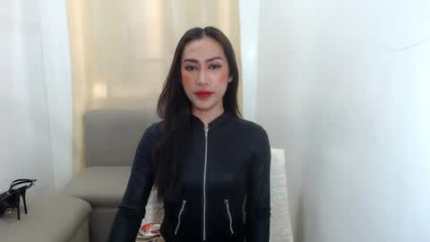 Snapshot of missangelxxx chatting on June 23, 3:15 am missangelxxx online show from June 23, 3:15 am