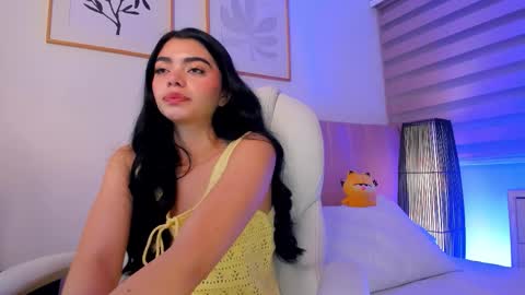 Snapshot of missariadnaa chatting on March 12, 12:00 pm Ariadna Ruiz online show from March 12, 12:00 pm