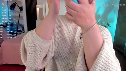 Bianca Torres online show from December 3, 11:13 pm