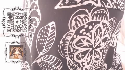 Snapshot of missbiny chatting on January 27, 6:09 pm Avamlash online show from January 27, 6:09 pm