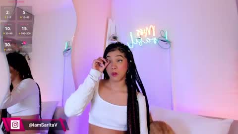 Sara Vanegas online show from July 17, 11:50 am