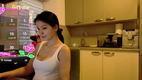 missbya online show from November 10, 6:01 am