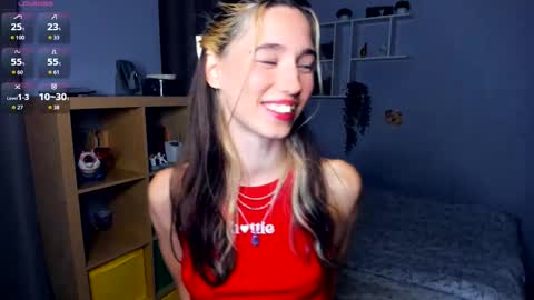 Snapshot of misschaotic_ chatting on September 20, 7:31 am Shelley online show from September 20, 7:31 am