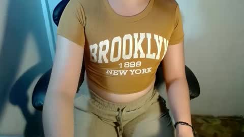 Snapshot of misscherry69x chatting on December 19, 8:54 am cherry online show from December 19, 8:54 am