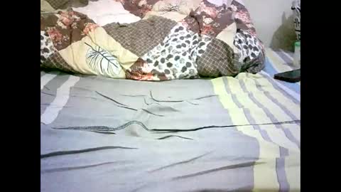 Snapshot of misscuteberry chatting on October 23, 8:13 am VAL online show from October 23, 8:13 am